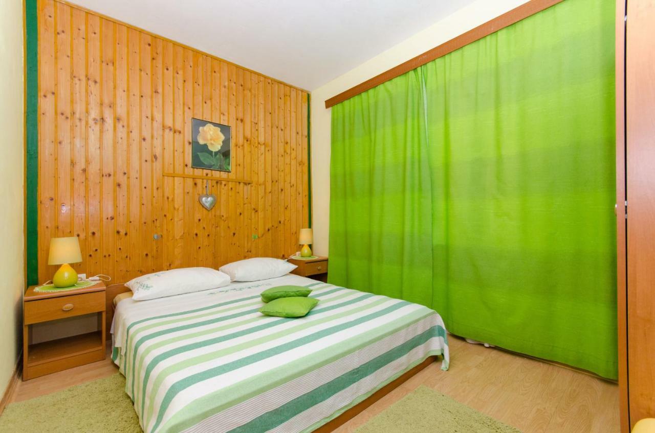 Apartment Slavka Račišće Eksteriør billede