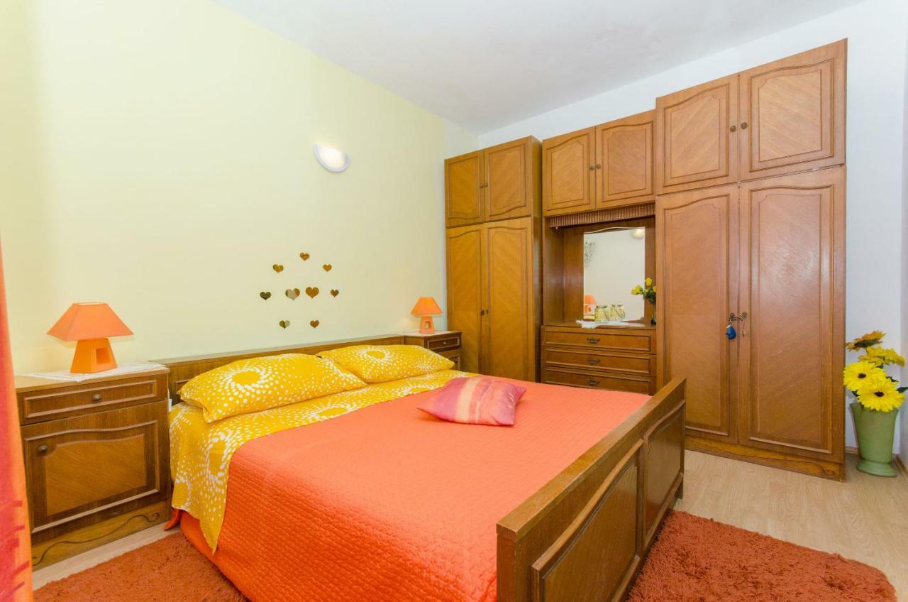 Apartment Slavka Račišće Eksteriør billede